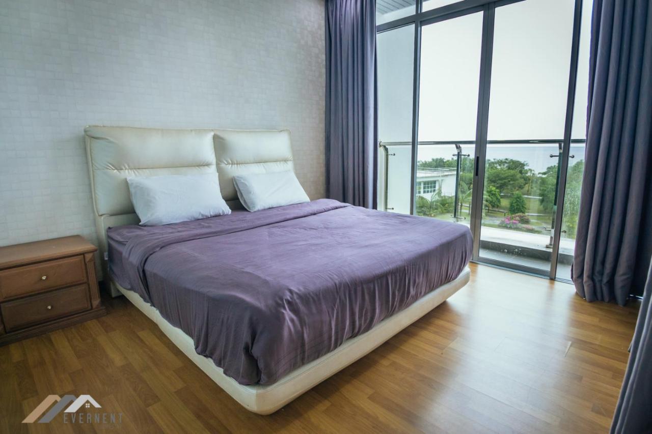Bay Resort By Evernent Miri Esterno foto